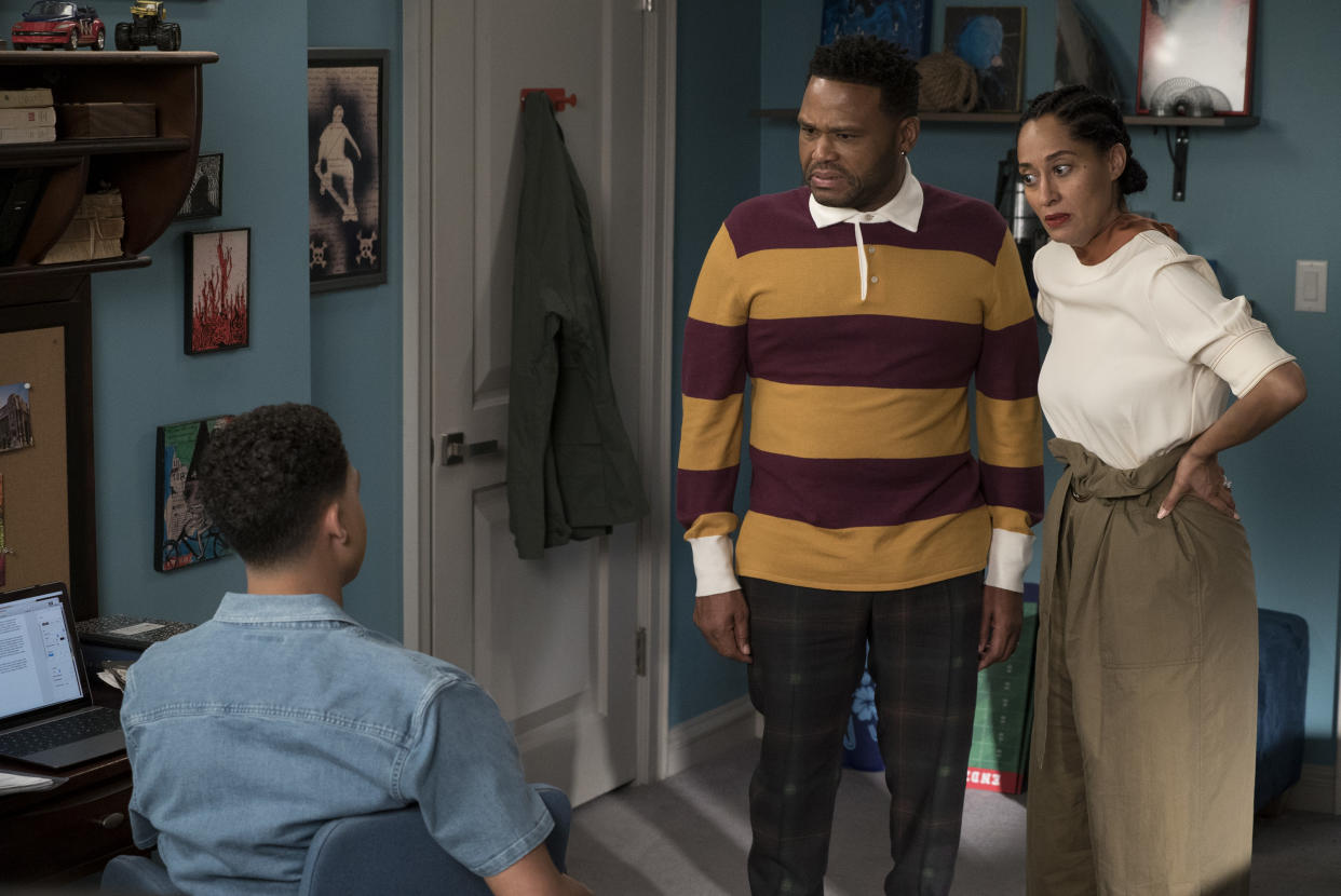 Anthony Anderson and Tracee Ellis Ross in this week’s “R-E-S-P-E-C-T” episode of <em>Black-ish. </em>(Photo: Eric McCandless/ABC)