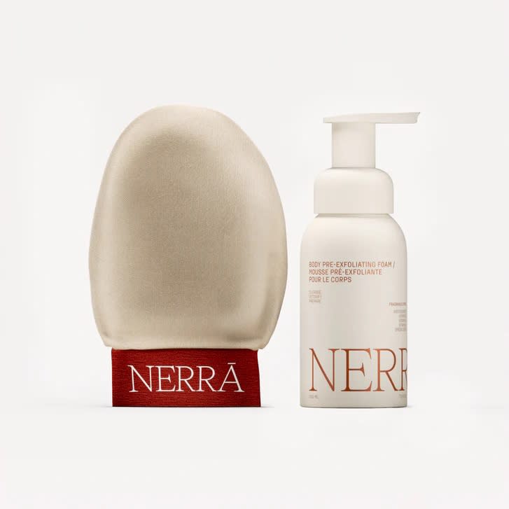 NERRĀ Exfoliating Body Glove Leaves You With Super Smooth Skin