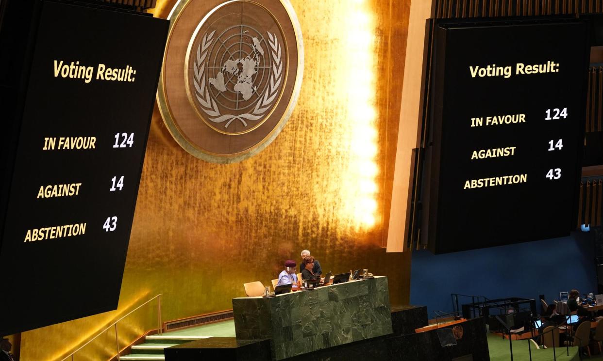 <span>The UN general assembly adopts a resolution calling for an end to Israeli presence in Gaza.</span><span>Photograph: Anadolu/Getty Images</span>