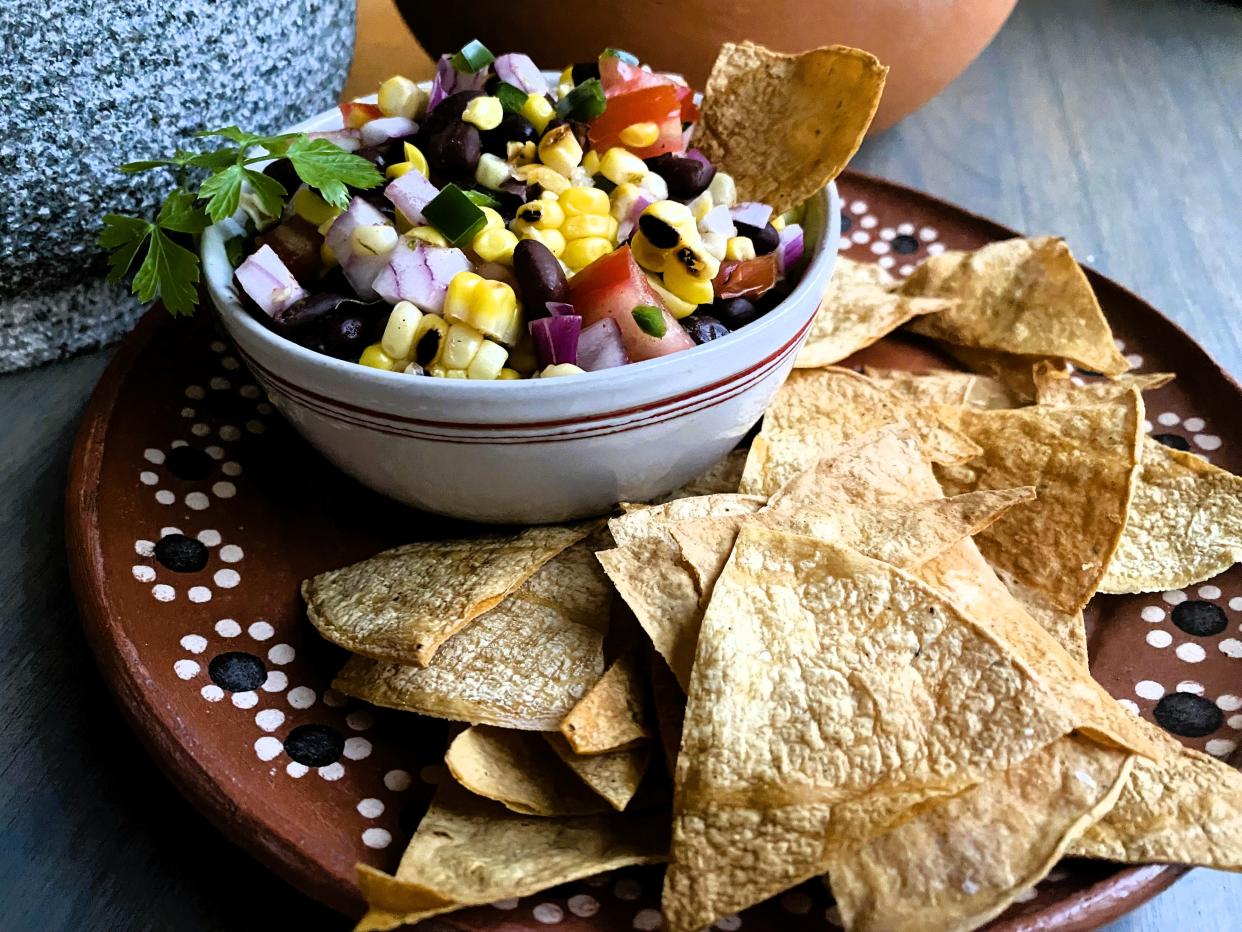 This recipe can be quickly assembled for any snack, appetizer, or taco night. And Cinco de Mayo celebrations are just around the corner.