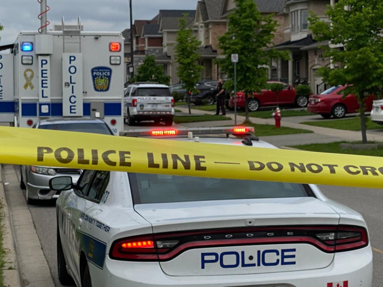 Peel Regional Police said they were called to the scene of a shooting at Mississauga Road and Sandalwood Parkway shortly before 7:30 a.m. (Guillaume Cottin/CBC - image credit)