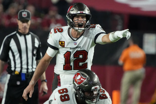 Tom Brady in a Buccaneers jersey? QB's odd move joins NFL history