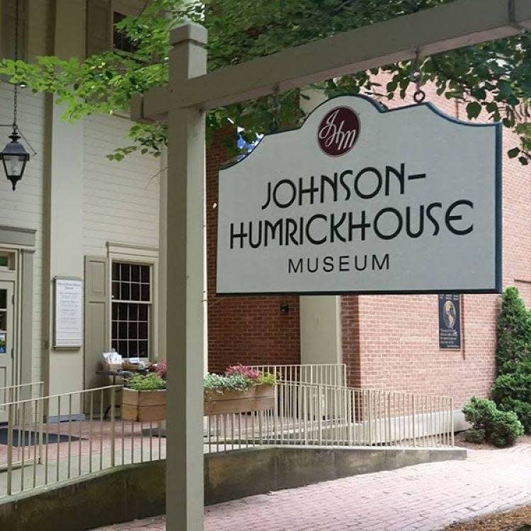 Johnson-Humerickhouse sign.