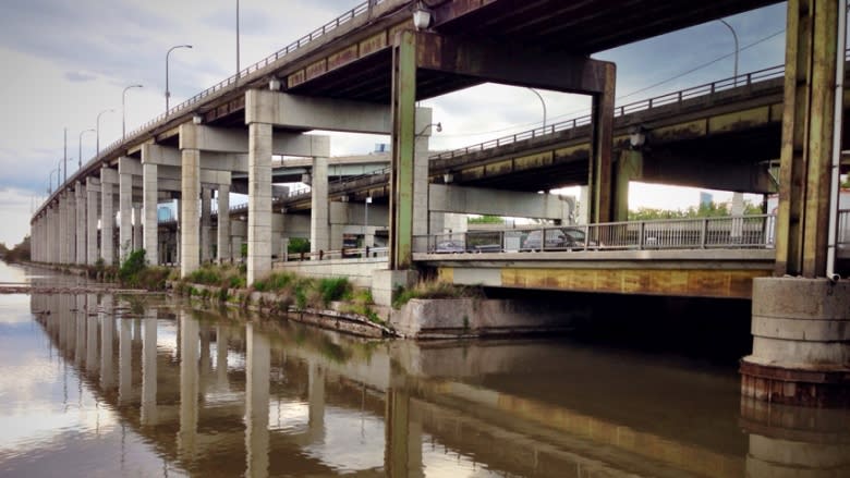 Gardiner Expressway rebuild the 'wrong decision,' says former chief planner