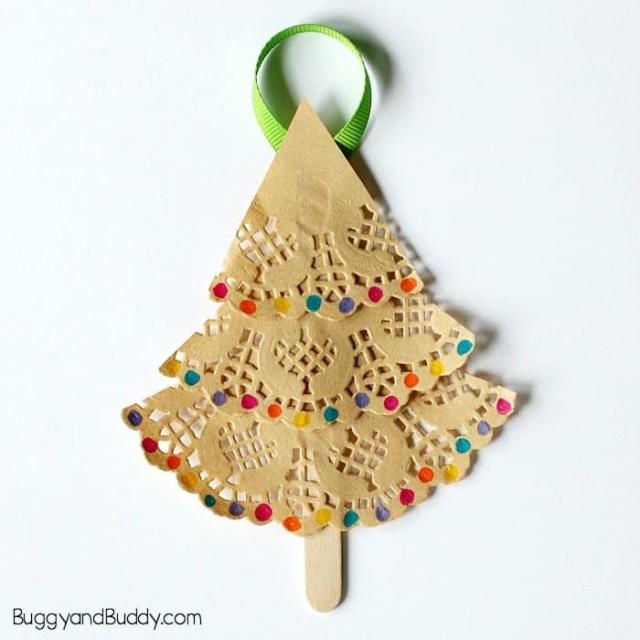 Christmas Tree Craft Using Tissue Paper - Buggy and Buddy