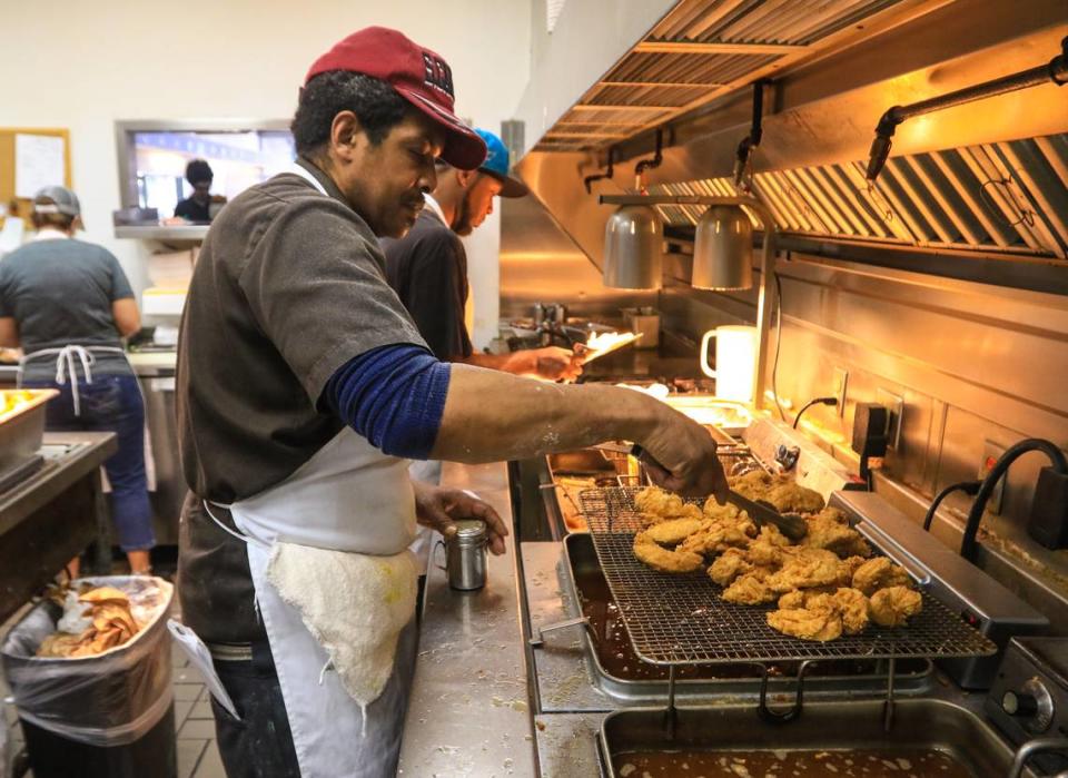 Drake’s Duck-In restaurant has been in Columbia, in one location or another, since 1907. It’s known for it’s famous fried chicken and sandwiches.