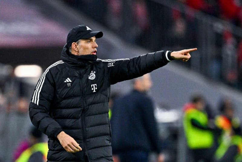 Bayern Munich coach Thomas Tuchel gives tactical instructions to his players from the touchline during the German Bundesliga soccer match between Bayern Munich and RB Leipzig at Allianz Arena. Tom Weller/dpa