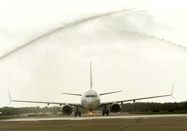 Airline announces special flights for Packers-Vikings games