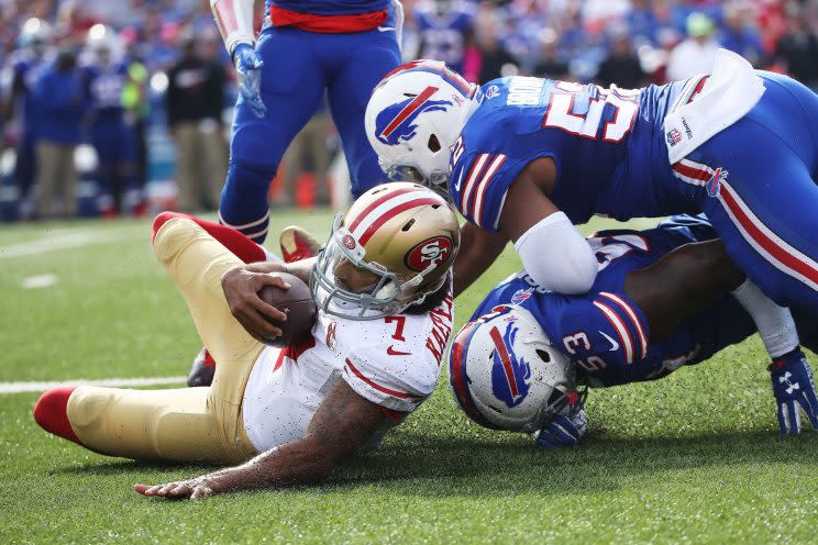 Colin Kaepernick returned but the W's didn't for the 49ers on Sunday. (Getty Images) 