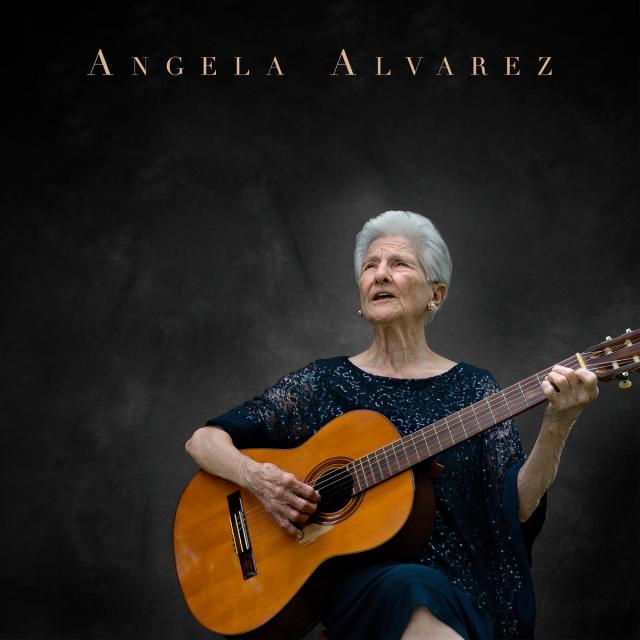 LATIN GRAMMY-ANGELA ALVAREZ (AP)