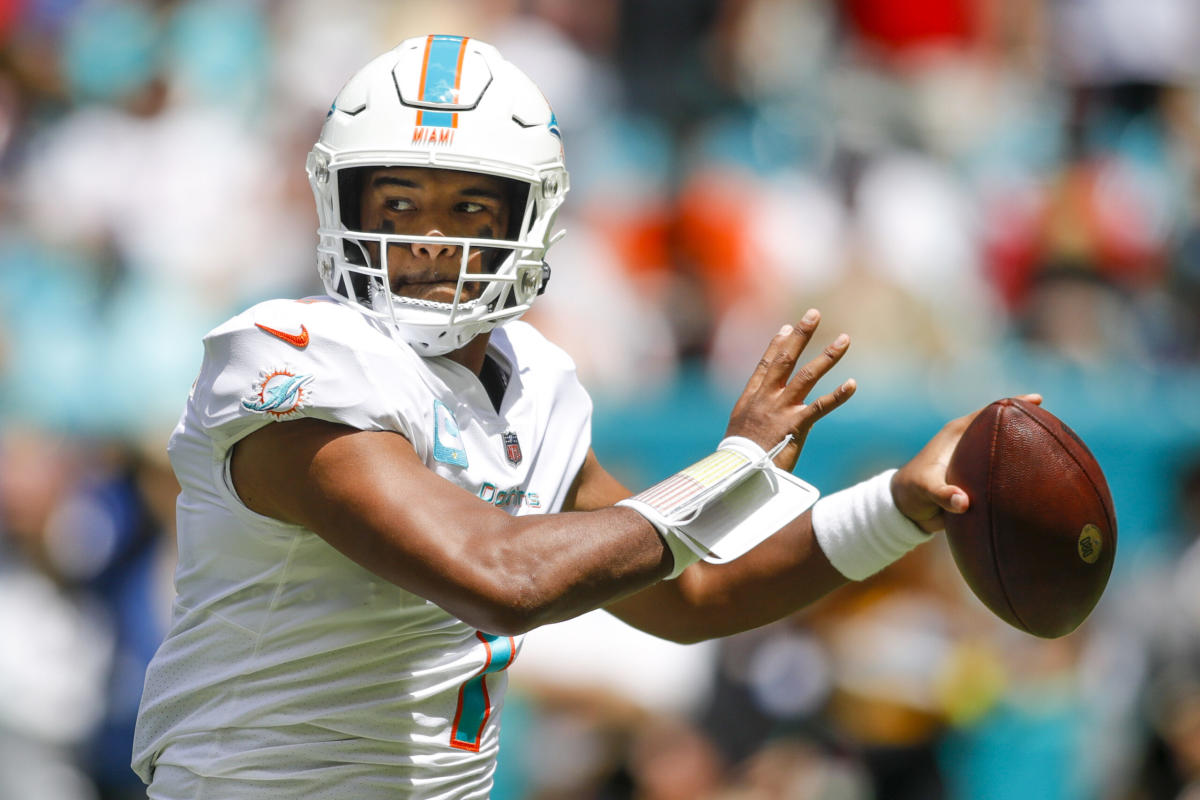 Dolphins QB Tua Tagovailoa considered retirement after suffering  concussions - Chicago Sun-Times