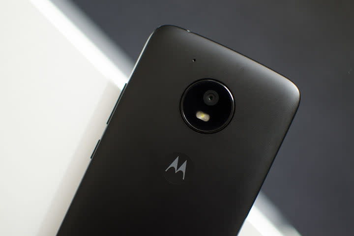 <p><span><span><span><strong>Alternative:</strong> Motorola Moto E4</span></span></span><br><span><span><span><strong>Price:</strong> $200</span></span></span><br><span><span><span>If you’re looking for a barebones smartphone at a bargain-basement price, the E4 may be your best bet. The device has a five-inch HD display, 2800 mAh battery, a Qualcomm Snapdragon 425 processor, 16 GB of storage and an 8 MP rear camera. You can buy it outright for $200 from Freedom Mobile or for $250 at Walmart.</span></span></span><br>(Digital Trends) </p>