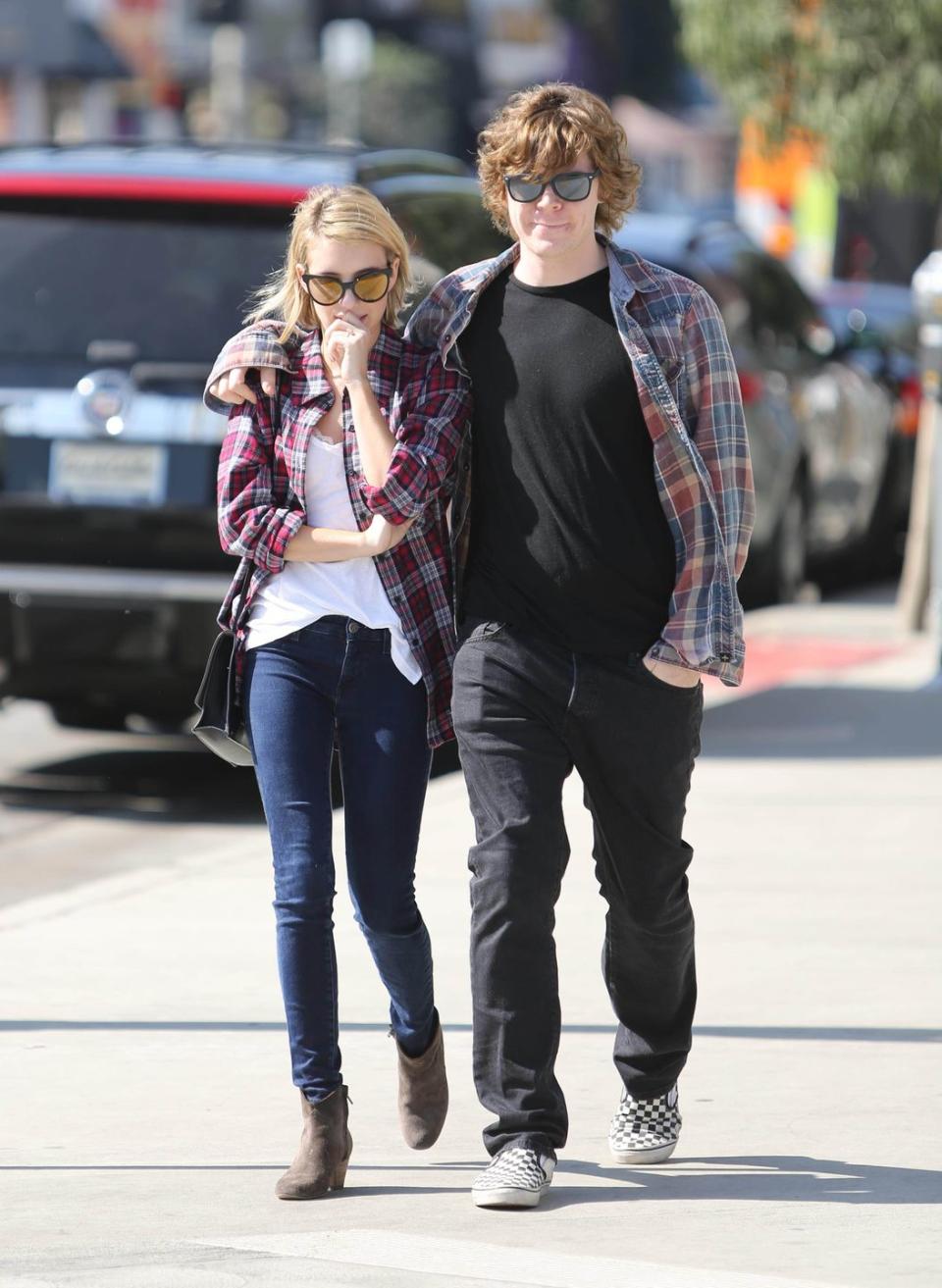 Emma Roberts and Evan Peters