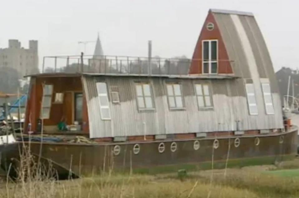 The Eco Barge was described as “a floating scrapheap challenge” (BBC)