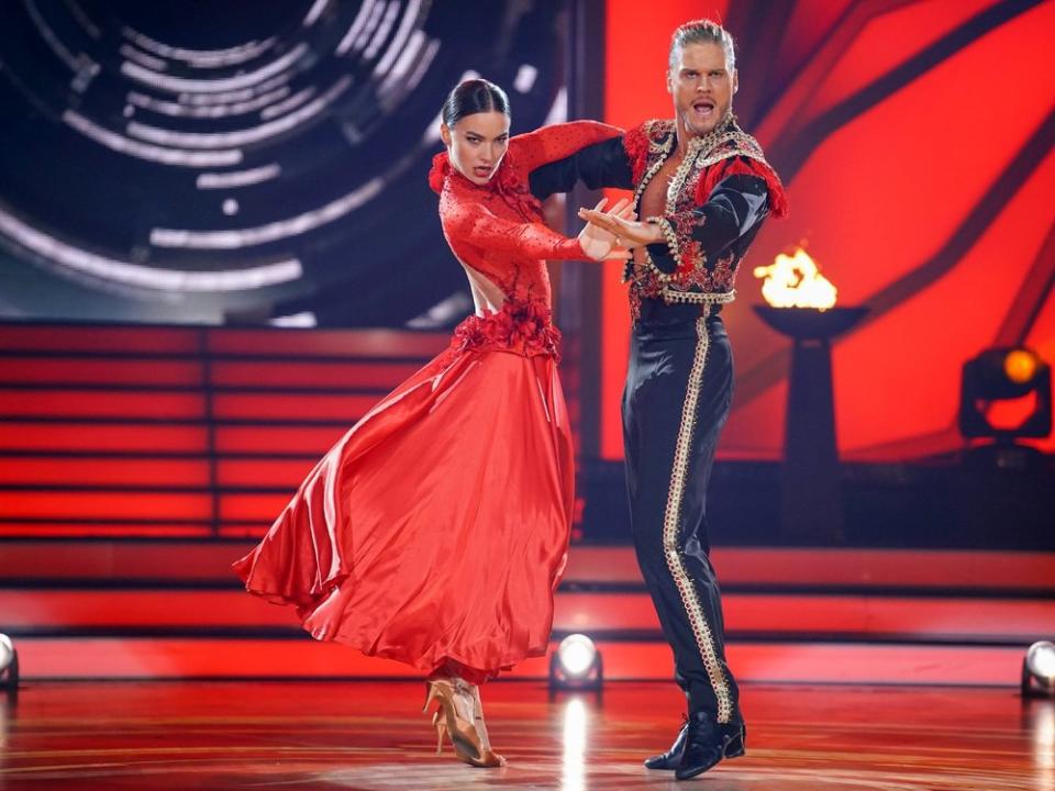 Rúrik Gíslason und Renata Lusin tanzten sich 2021 zum "Let's Dance"-Sieg. (Bild: RTL / Stefan Gregorowius)