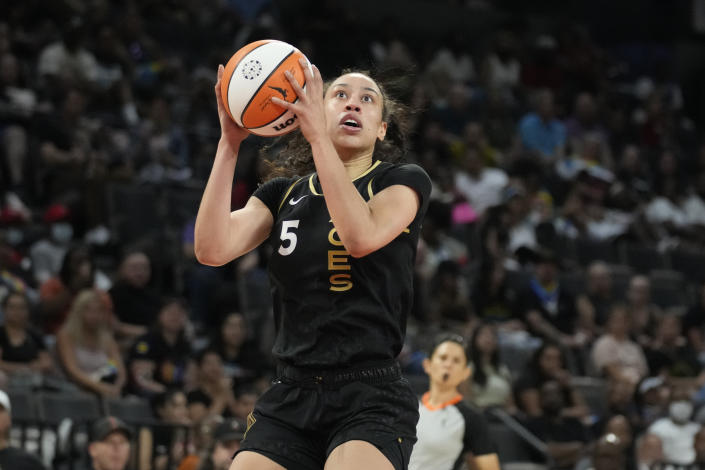 Las Vegas Aces&#39; Dearica Hamby (5) plays against the Dallas Wings in an WNBA basketball game Sunday, June 5, 2022, in Las Vegas. (AP Photo/John Locher)