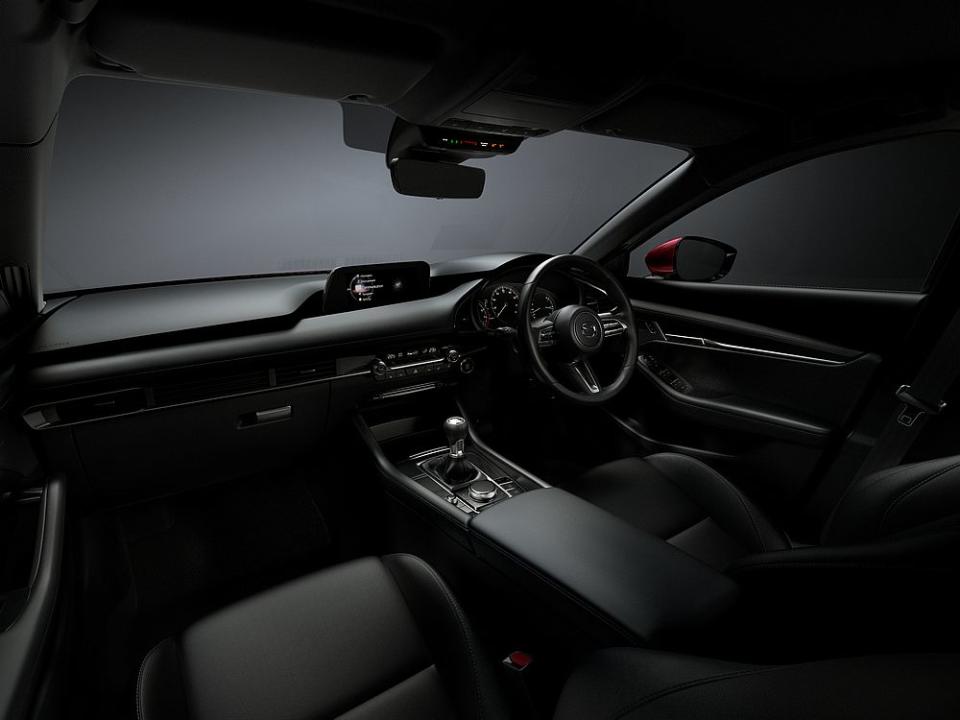 The all-new Mazda3 cockpit features a symmetrical layout and horizontal orientation that shaves away all unnecessary elements. — Bermaz Motor pic