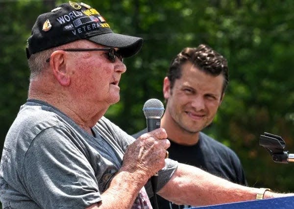 John Leroy Mims speaks during a July 2014 Department of Veterans Affairs rally.