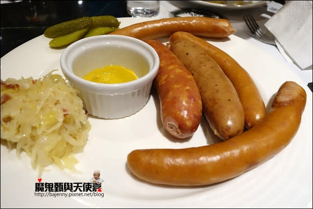 《宜蘭民宿景點美食》礁溪艾德堡~德國城堡民宿．原台北德屋德國餐廳．好吃德國豬腳