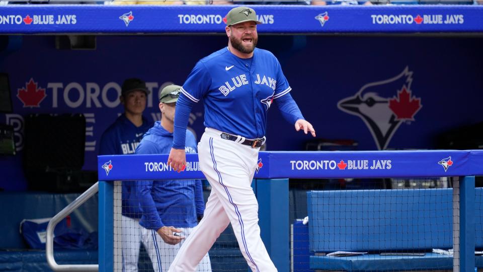 John Schneider y los Blue Jays están sintiendo la presión después de que una desastrosa estadía en casa de 10 juegos llegó a un final inesperado el domingo.  (Imágenes falsas)