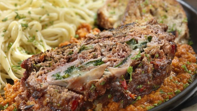 Spinach meatloaf roulade