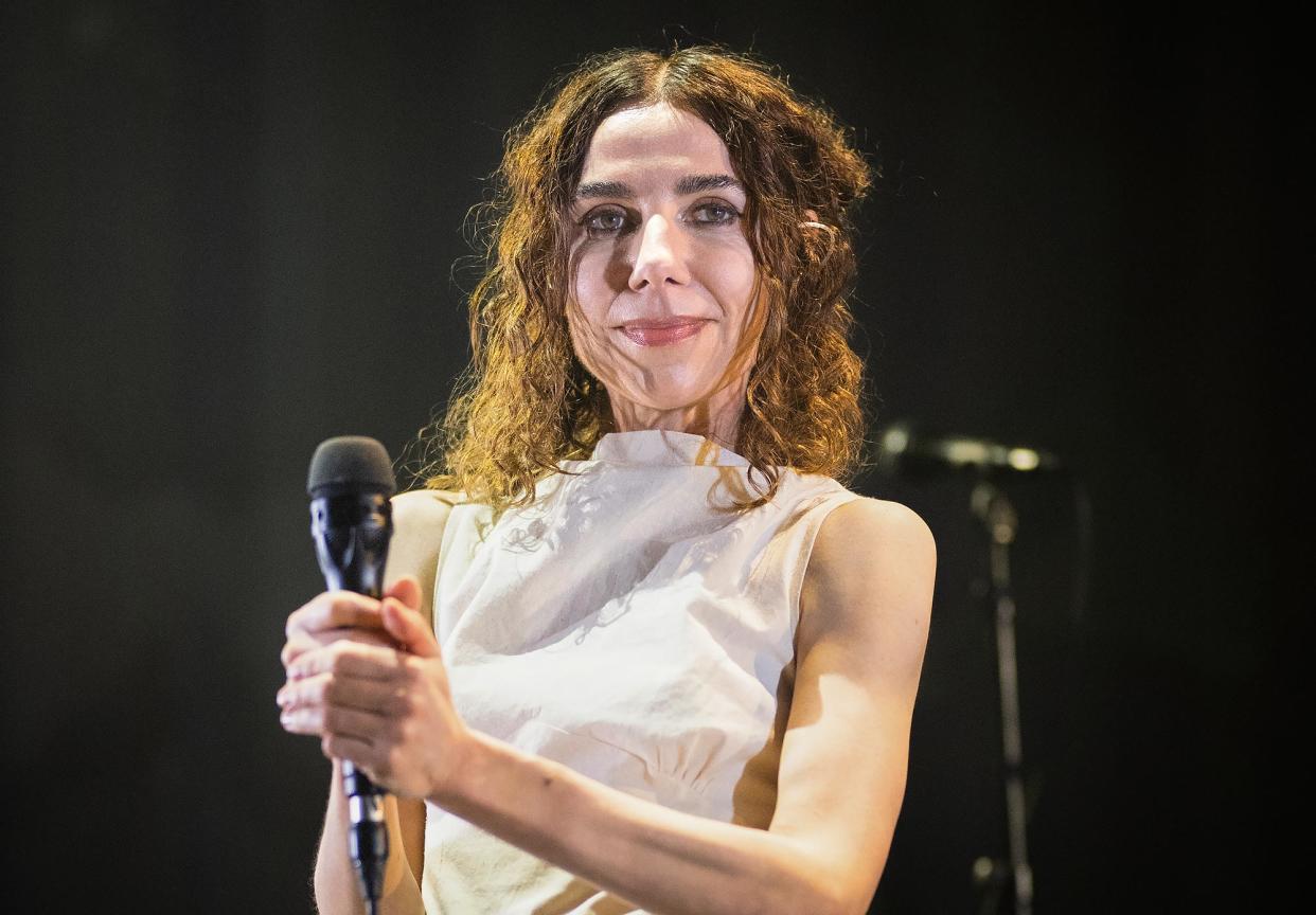 pj harvey tour us