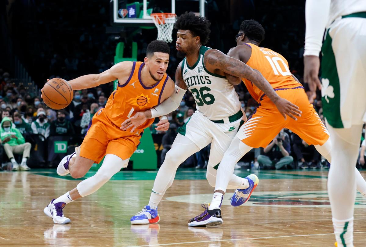 Celtics' Marcus Smart Is NBA Defensive Player of the Year - Bloomberg