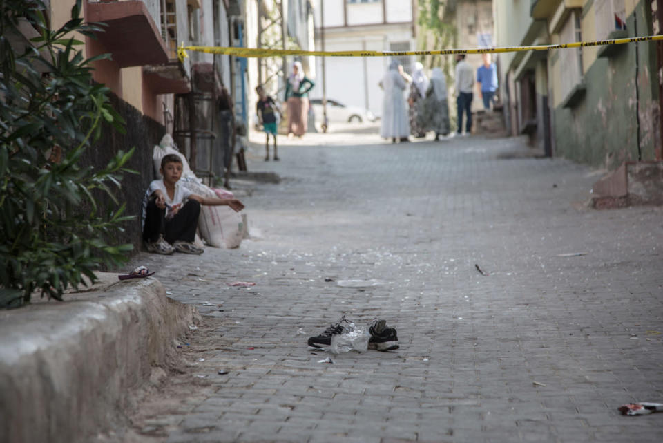 Young suicide bomber attacks Turkish wedding party