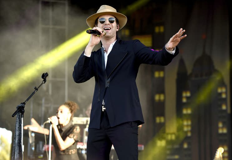 NEW ORLEANS, LA - OCTOBER 28: Mayer Hawthorne performs during the Voodoo Music + Arts Experience at City Park on October 28, 2016 in New Orleans, Louisiana. (Photo by Tim Mosenfelder/Getty Images)