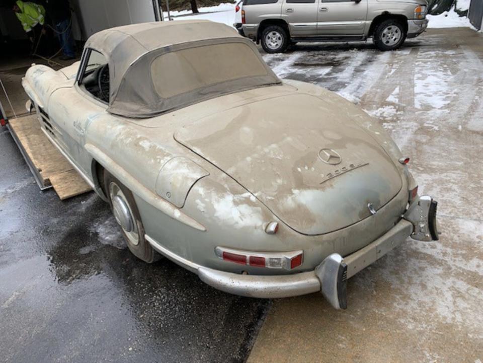 Mercedes 300SL Roadster barn find