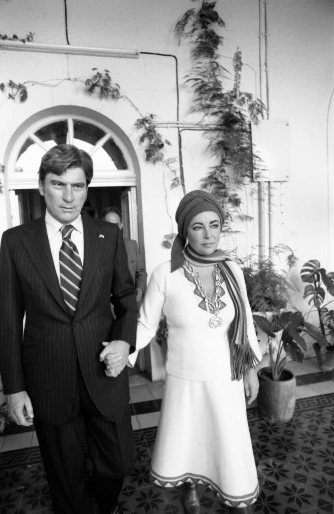 1976: Elizabeth Taylor and John Warner