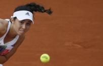 Tennis - French Open - Roland Garros -Venus Williams of the U.S. vs Louisa Chirico of the U.S. - Paris, France - 26/05/16. Chirico eyes the ball. REUTERS/Gonzalo Fuentes