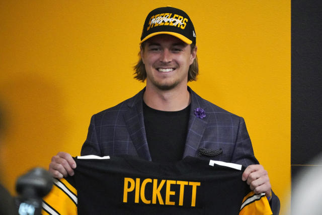 Kenny Pickett now No. 2 betting choice to be 1st QB drafted, Betting