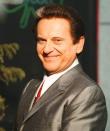 Bei den Dreharbeiten zu 'Kevin allein zu Haus' war Joe Pesci imstande, Forderungen zu stellen. So konnte er mit dem Produktionsteam vereinbaren, dass er statt um 7 Uhr morgens erst um 9 anfangen musste zu drehen. Der Grund? In der Nähe des Sets war ein Golfplatz, und der leidenschaftliche Golfer hatte sich bereits auf eine Runde vor Arbeitsantritt gefreut.