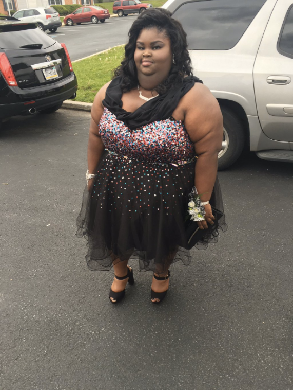 Jones at prom in 2016. (Photo: Twitter)