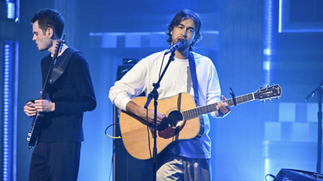 Alex G Performs “Runner” on Fallon: Watch