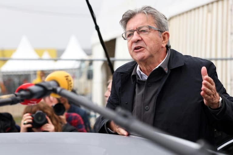 Jean-Luc Melenchon face à la presse après un débat à la Fête de l'Humanité près de Paris le 10 septembre 2022 - Thomas SAMSON © 2019 AFP