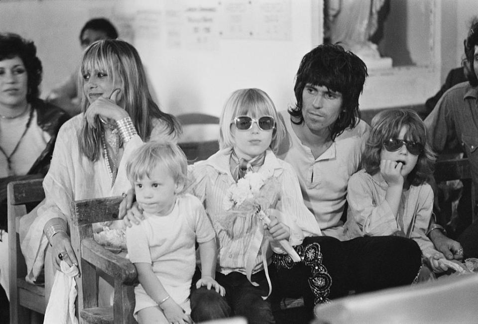 1971: Keith Richards' family attends Mick Jagger's wedding