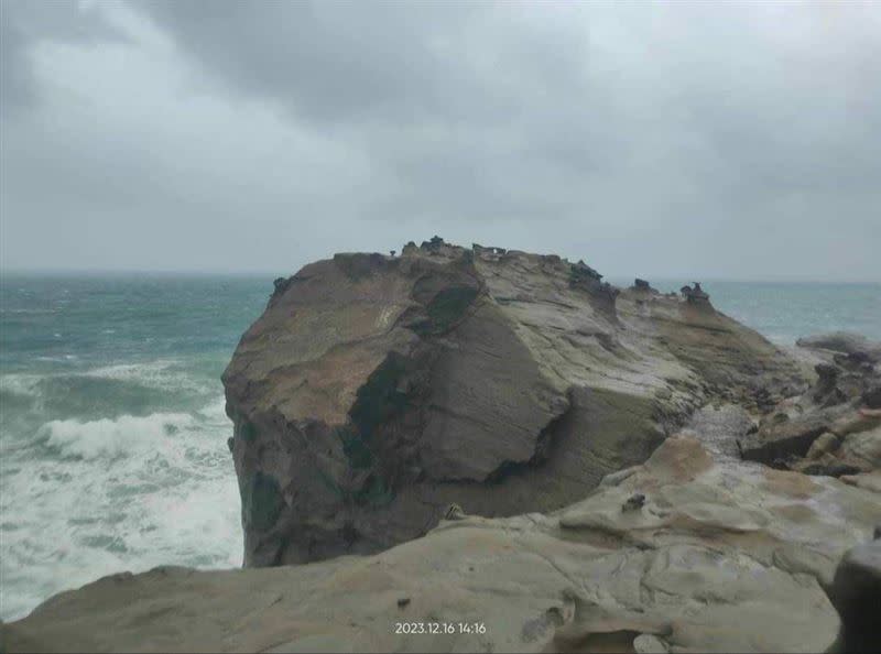 象鼻岩岩體象鼻部分斷裂，已失去原先神似象鼻景觀。（圖／民眾提供）