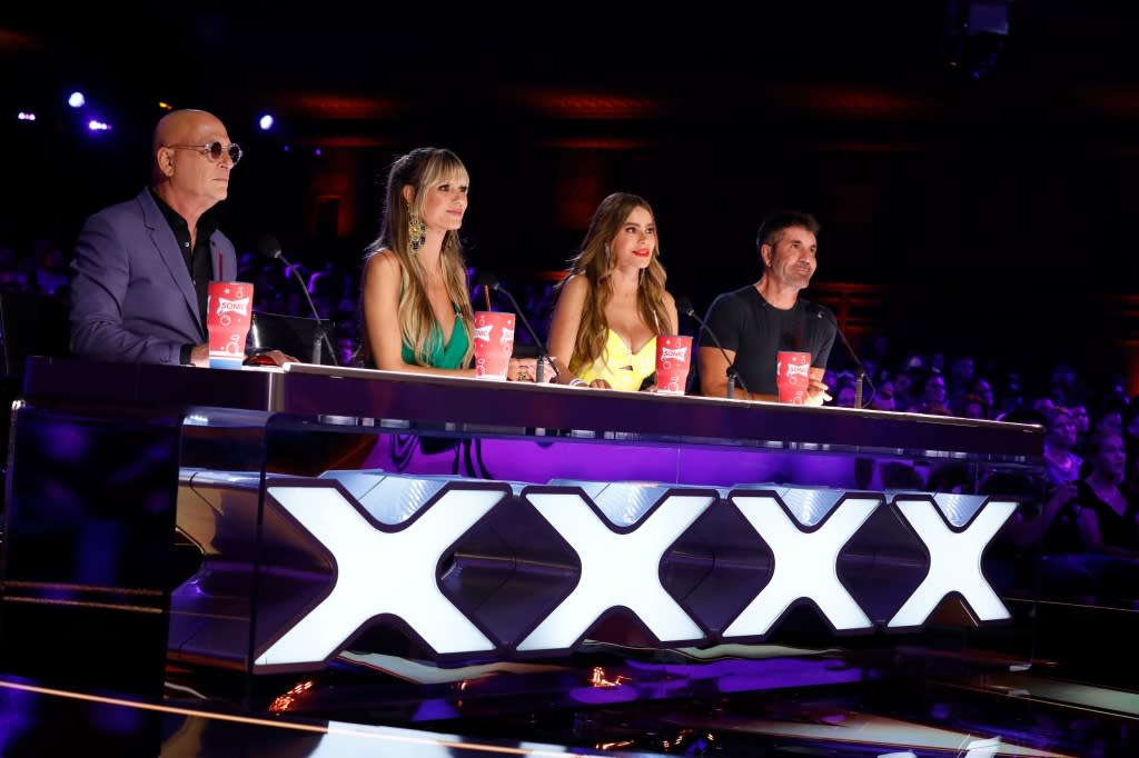 AMERICAS GOT TALENT -- Qualifiers 2 Episode 1711Pictured: (l-r) Howie Mandel, Heidi Klum, Sofia Vergara, <span class="caas-xray-inline-tooltip"><span class="caas-xray-inline caas-xray-entity caas-xray-pill rapid-nonanchor-lt" data-entity-id="Simon_Cowell" data-ylk="cid:Simon_Cowell;pos:1;elmt:wiki;sec:pill-inline-entity;elm:pill-inline-text;itc:1;cat:MediaPersonality;" tabindex="0" aria-haspopup="dialog"><a href="https://search.yahoo.com/search?p=Simon%20Cowell" data-i13n="cid:Simon_Cowell;pos:1;elmt:wiki;sec:pill-inline-entity;elm:pill-inline-text;itc:1;cat:MediaPersonality;" tabindex="-1" data-ylk="slk:Simon Cowell;cid:Simon_Cowell;pos:1;elmt:wiki;sec:pill-inline-entity;elm:pill-inline-text;itc:1;cat:MediaPersonality;" class="link ">Simon Cowell</a></span></span> -- (Photo by: Trae Patton/NBC via Getty Images)