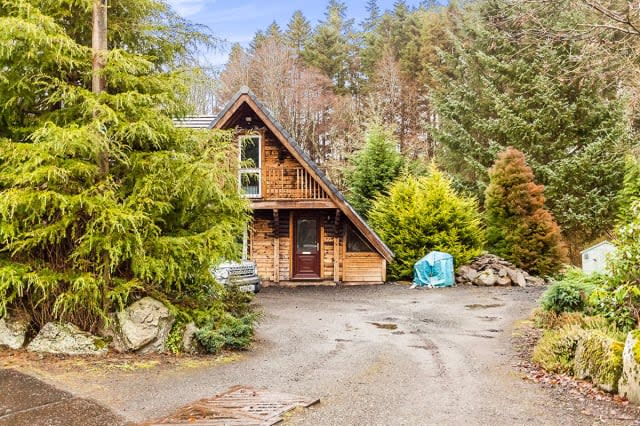 The Christmassy chalet