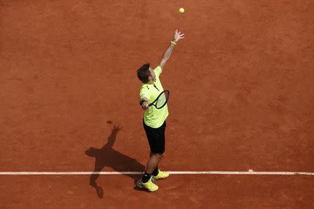 Tennis - French Open - Roland Garros - Taro Daniel of Japan vs Stan Wawrinka of Switzerland - Paris, France - 25/05/16. Stan Wawrinka serves the ball. REUTERS/Benoit Tessier