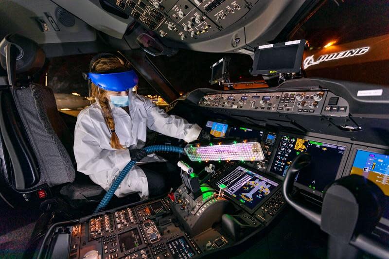 Boeing's UV wand can be used to disinfect the flight deck: Boeing