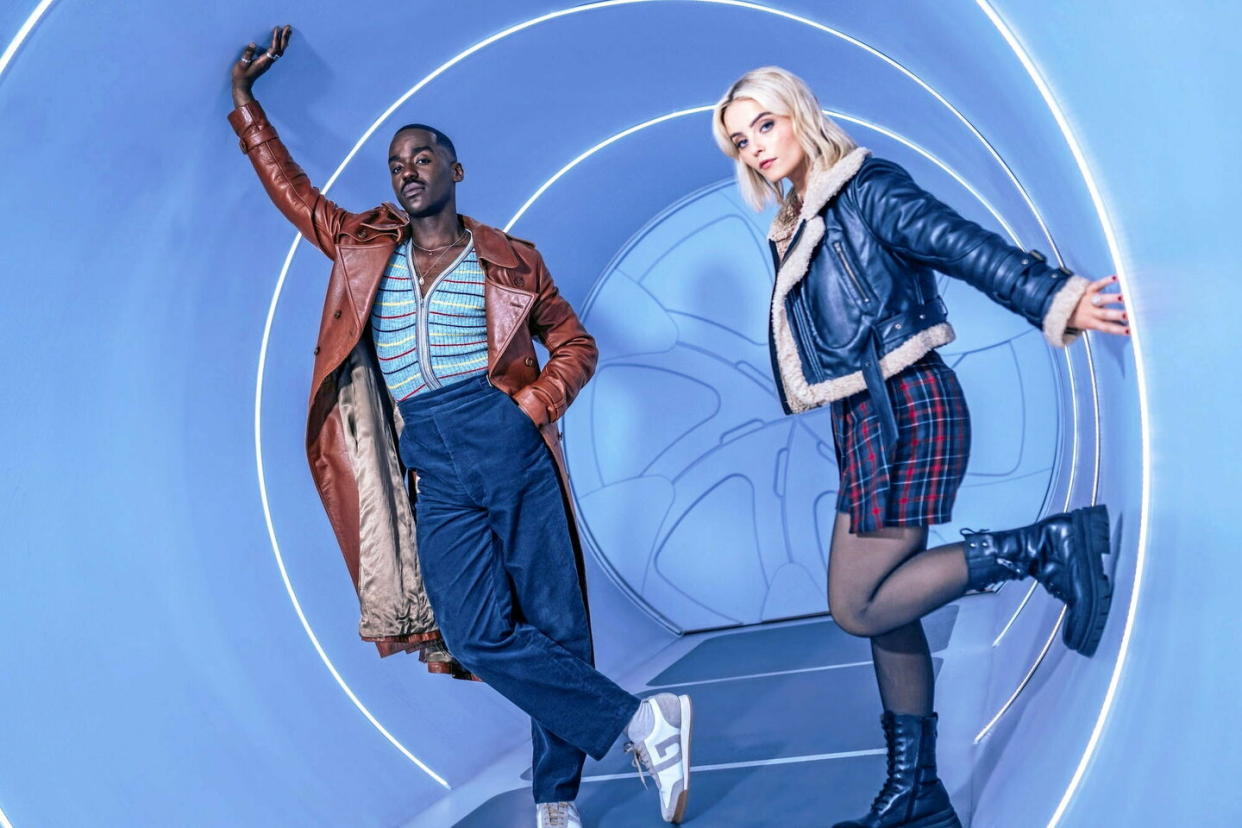 Le Quinzième Docteur (Ncuti Gatwa) et Ruby (Millie Gibson) dans la nouvelle saison de Doctor Who sur Disney+  - Credit:James Pardon/Bad Wolf/BBC Studios