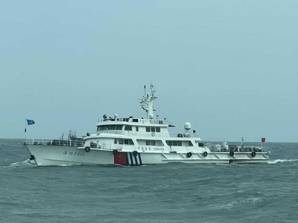 中國海警、公務船編隊闖入金門海域。（海巡署提供）