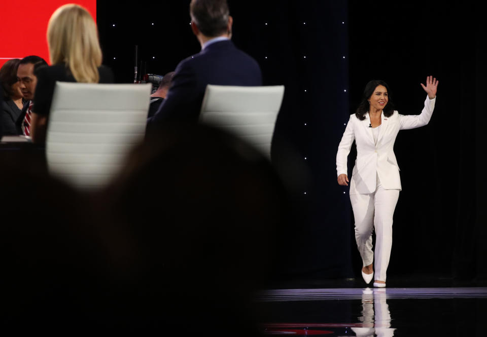 Democratic presidential candidate Rep. Tulsi Gabbard (D-Hawaii) takes the stage at a debate in July. (Photo: Justin Sullivan via Getty Images)