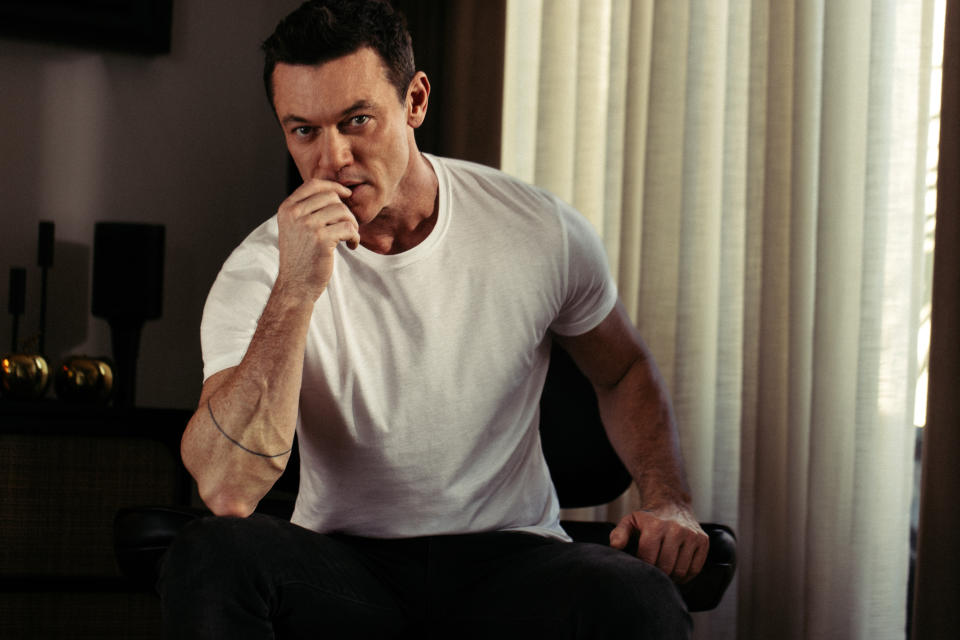 Luke Evans in BDXY