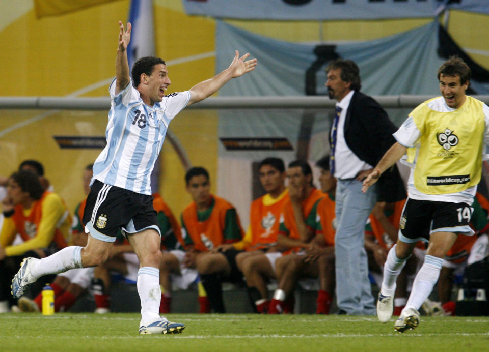 Maxi Rodríguez celebra el tanto con el que eliminó a México en 2006 (Foto de: REUTERS/Ina Fassbender)