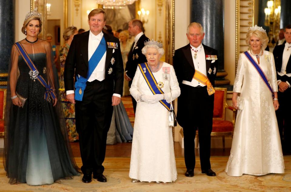 El rey Willem-Alexander y la reina Maxima asisten a una cena de Estado (Getty Images)
