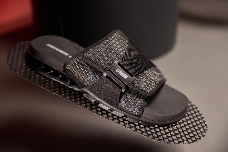 The Rakka Slide Pro shoe in black.